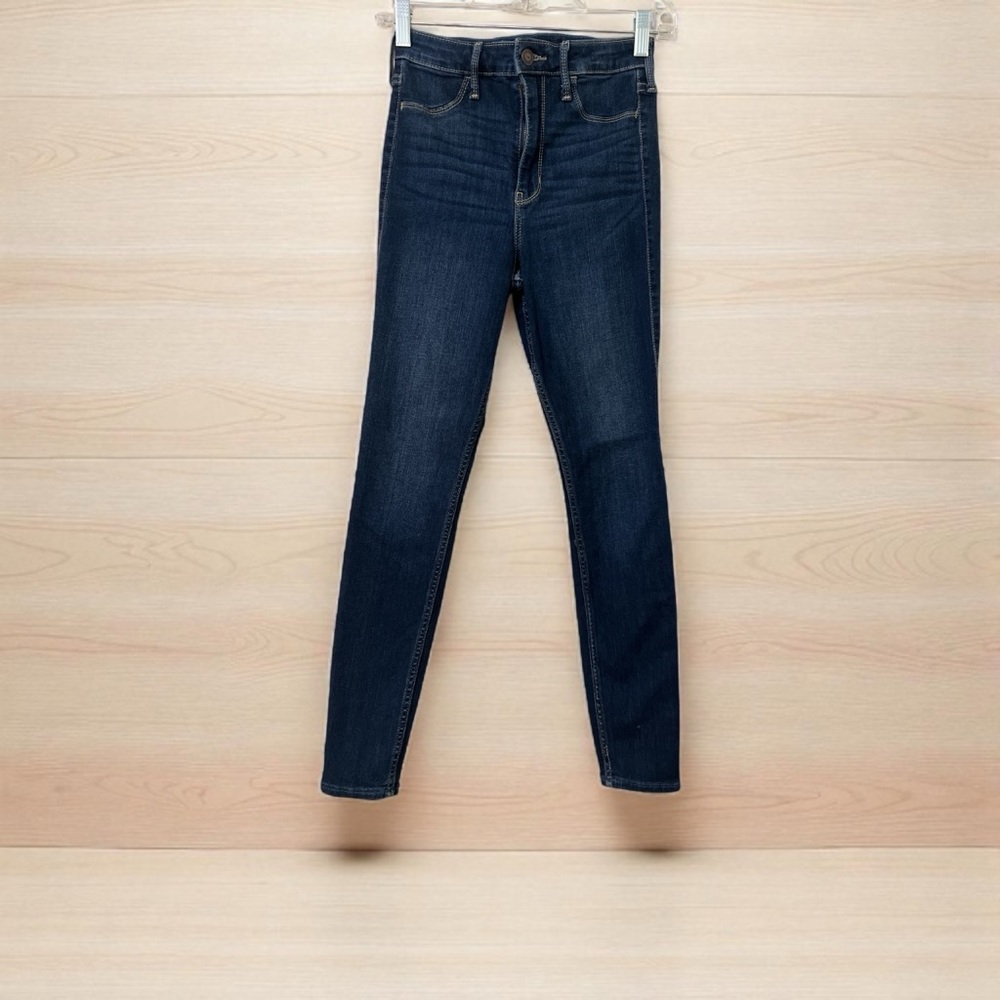 Hollister ultra high rise Dark Blue Skinny Jeans W27 L28